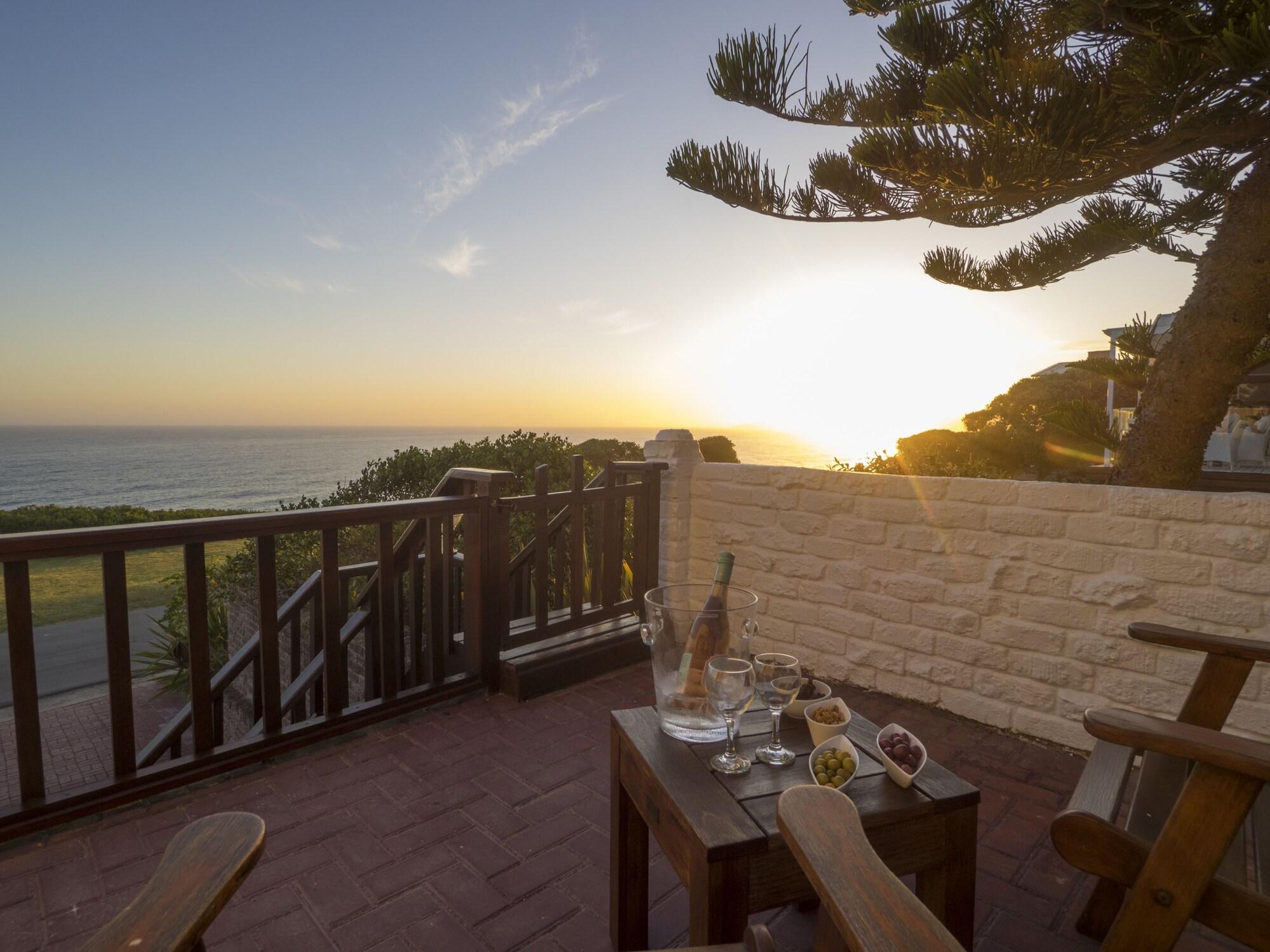 Shining Waters Guest House Уилдернесс Экстерьер фото