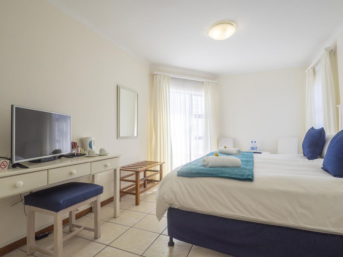 Shining Waters Guest House Уилдернесс Экстерьер фото